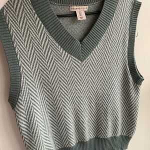 Chevron Style Small Safe Green/Cream Sincerely Jules Knit Vest